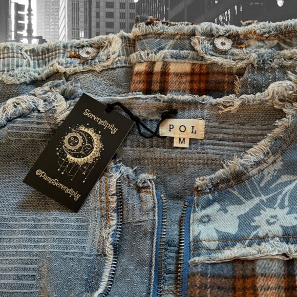 POL Distressed Grunge Denim Flanel Plaid Patch Zipper Front Street Jean Jacket - Picture 8 of 11